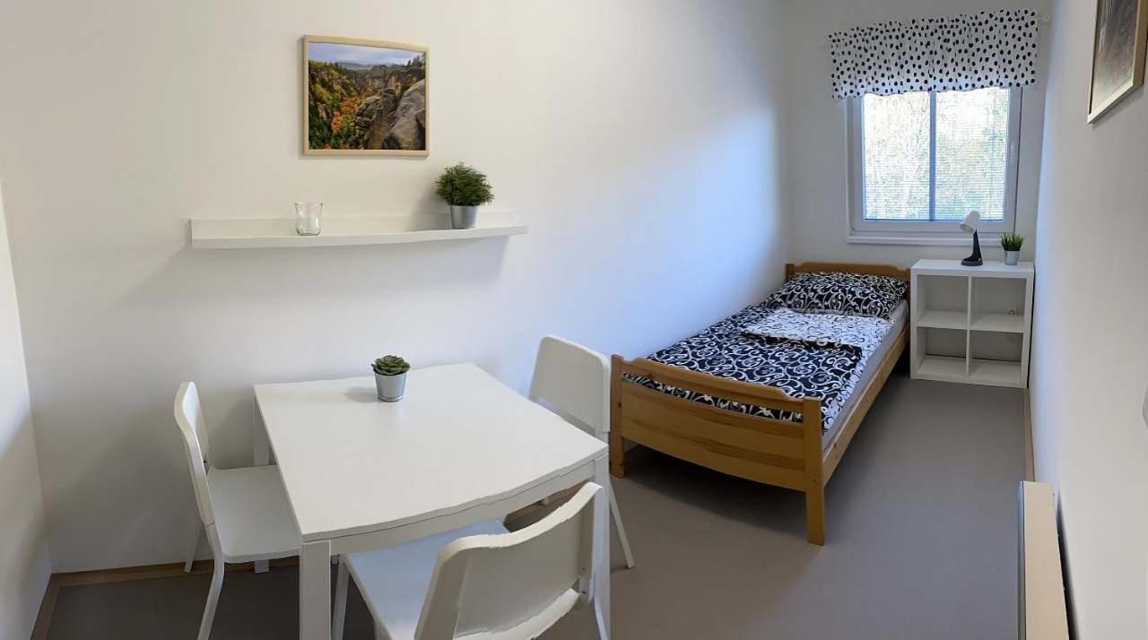 Apartmany Nad Parkem Broumov Extérieur photo